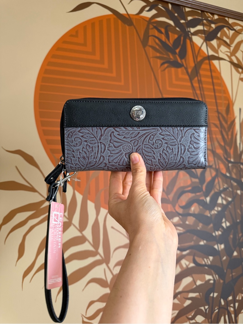 Stone Mountain zip-around wristlet wallet